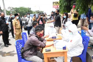 73 Orang Reaktif Pasca Jalani Rapid Test di Posko Perbatasan