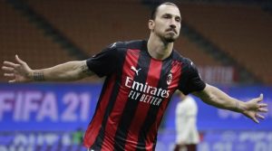 Dua Gol Ibrahimovic Bawa AC Milan Menang Atas Napoli