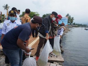 KKP Salurkan Bantuan Bagi Masyarakat Pelaku Usaha Perikanan