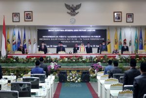 Gubernur-Forkopimda dan DPRD Lampung Rapat Paripurna HUT ke-76 RI