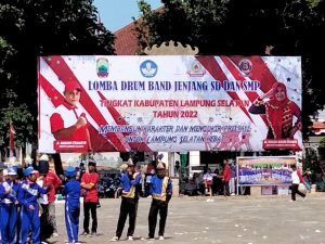 Dalam Rangka Memperingati HUT Kemerdekaan RI ke 77, Dinas Pendidikan Lamsel Gelar Perlombaan Drumband Tingkat SD dan SMP se Kabupaten Lampung Selatan