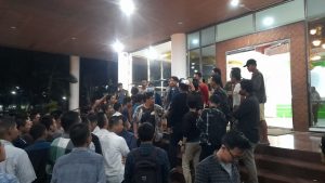 Pelaksanaan Pemira Mengecewakan, Ratusan Mahasiswa Serbu Kantor Rektorat