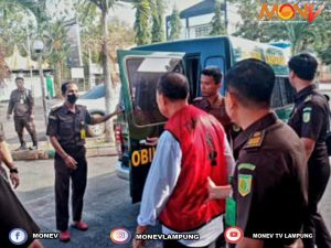 Jaksa Tahan Mantan Kadis Perkim Lampung Timur