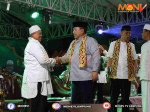 Gubernur Lampung Arinal Djunaidi Hadiri Sholawat Bersama di Pringsewu