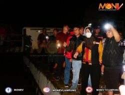 Eva Dwiana : Tanggul Jebol Penyebab Banjir